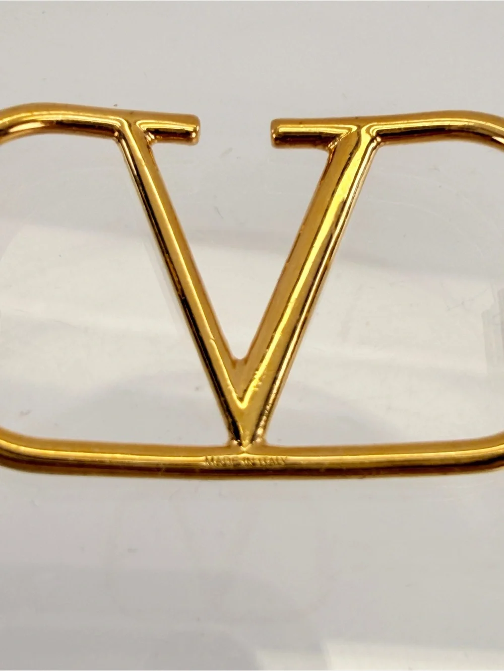 Valentino Garavani Gold V Logo Hair Clip